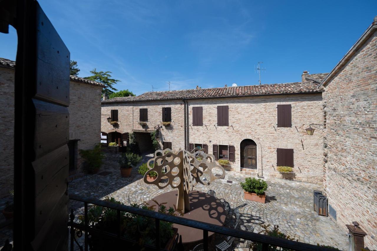 Palazzo Viviani Castello Di Montegridolfo Hotel Kültér fotó