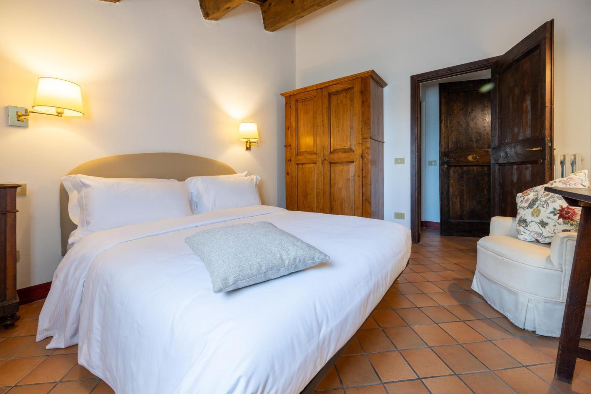 Palazzo Viviani Castello Di Montegridolfo Hotel Kültér fotó