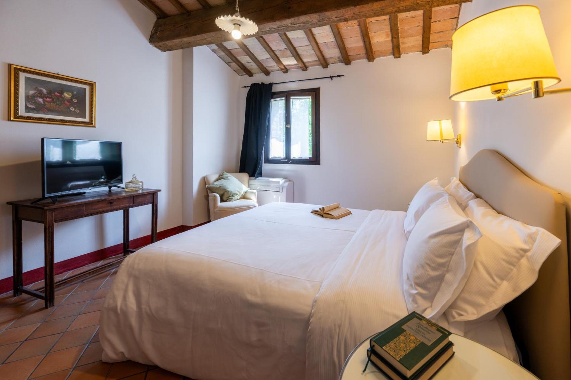 Palazzo Viviani Castello Di Montegridolfo Hotel Kültér fotó