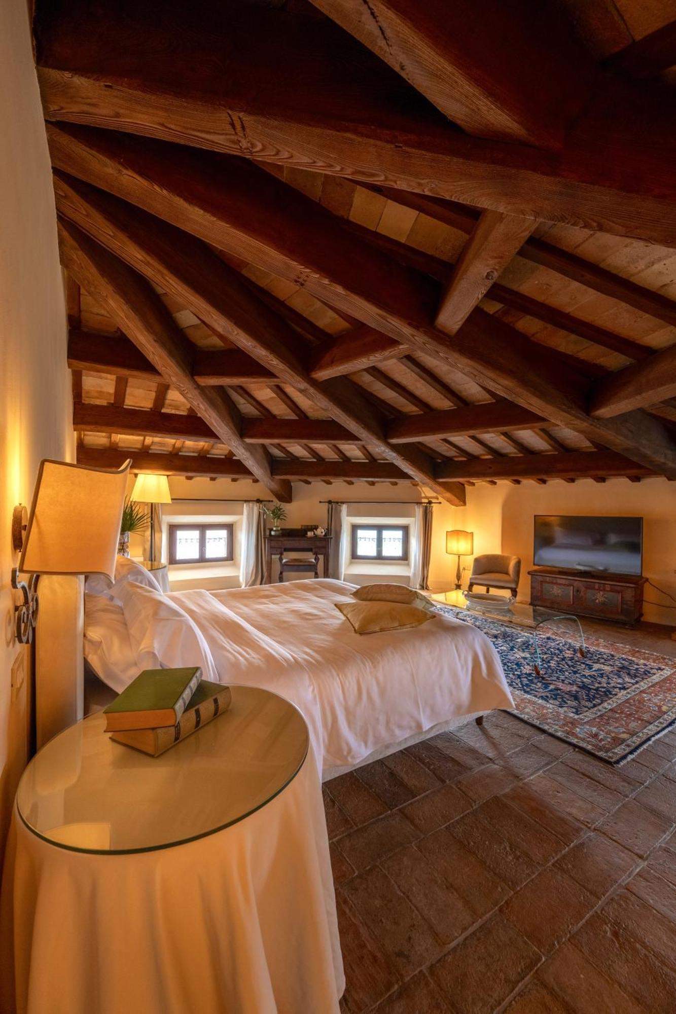 Palazzo Viviani Castello Di Montegridolfo Hotel Kültér fotó
